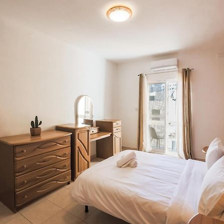 Sliema 3 Bedrooms Apartment Exterior foto