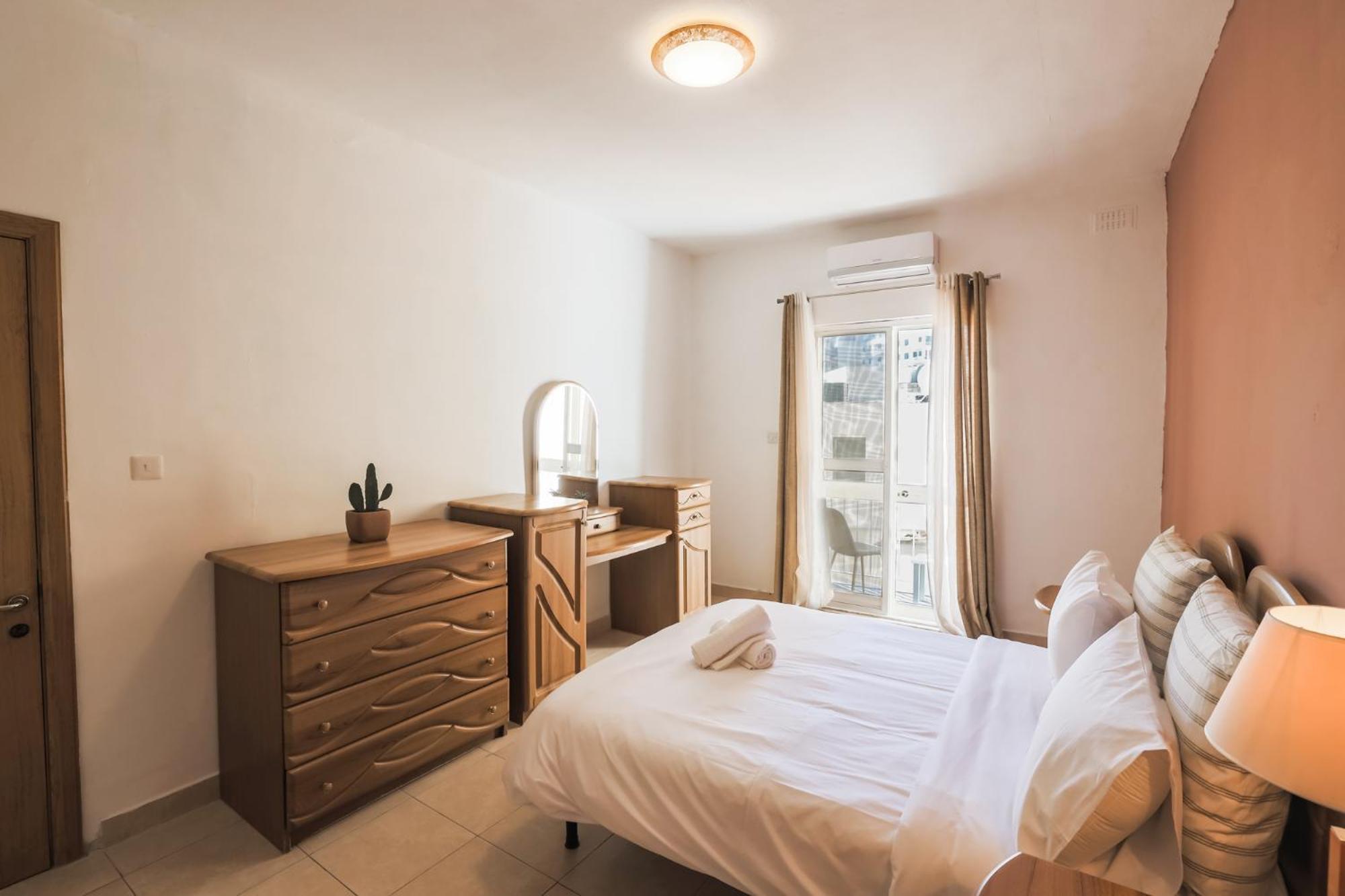 Sliema 3 Bedrooms Apartment Exterior foto